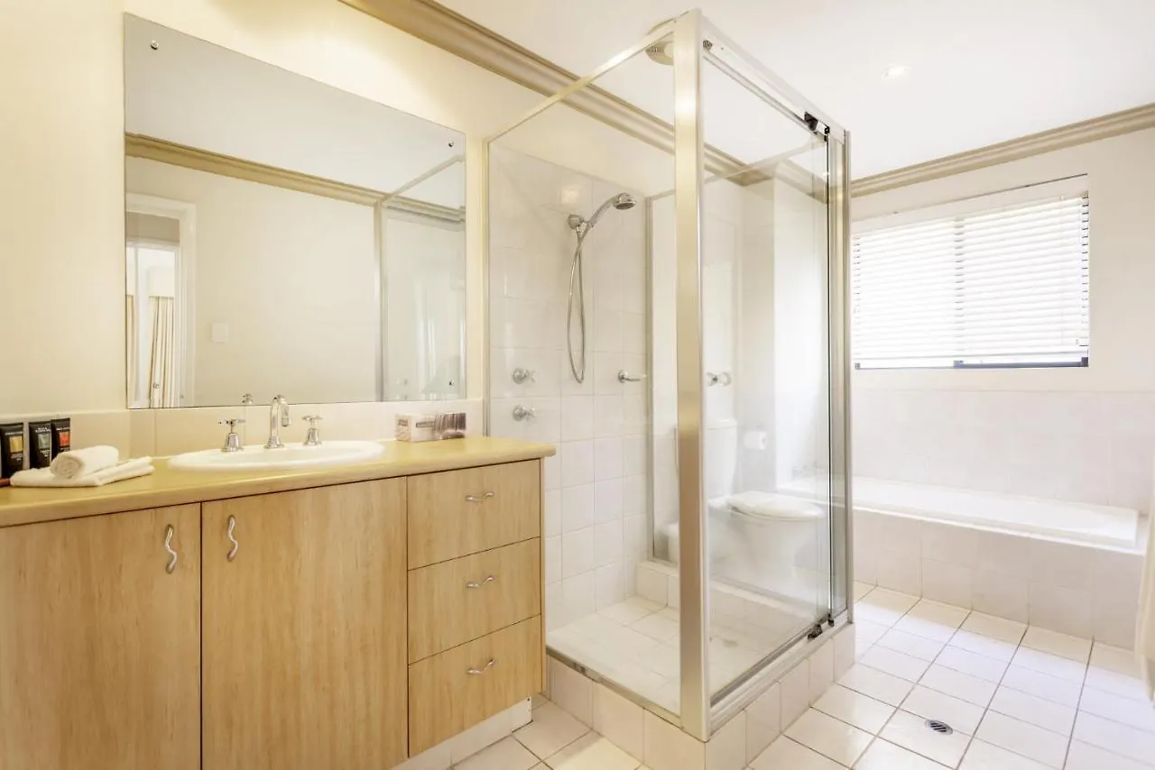 Сasa de vacaciones Grand Riverview Manor With Pool & River Access - Executive Escapes Perth